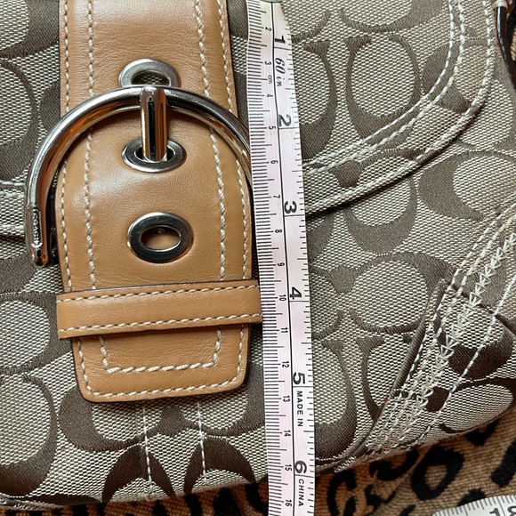 Coach Soho 2007 vintage bag!
Like new! - Picture 9 of 9